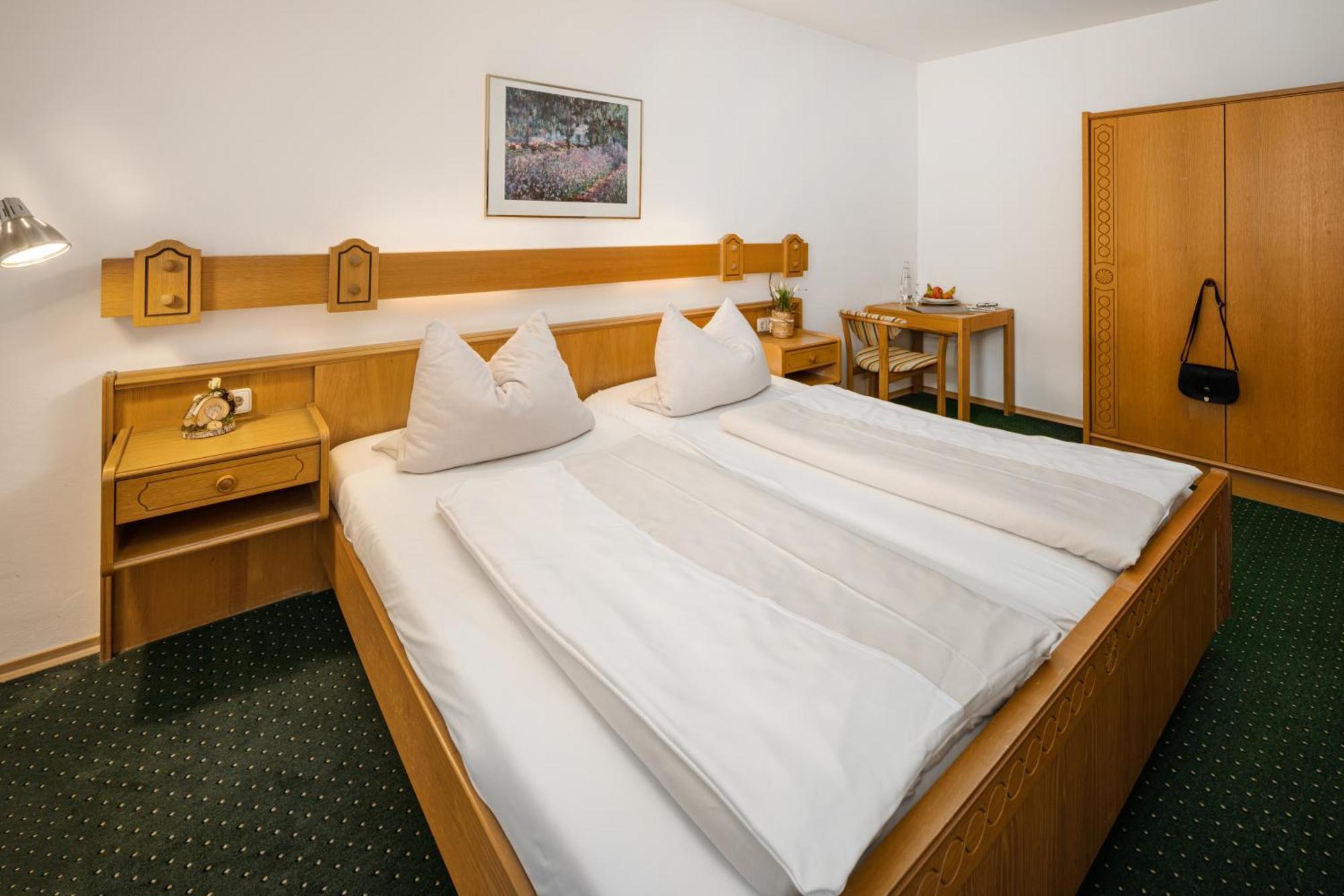 Hotel Zur Post Bad Abbach Room photo